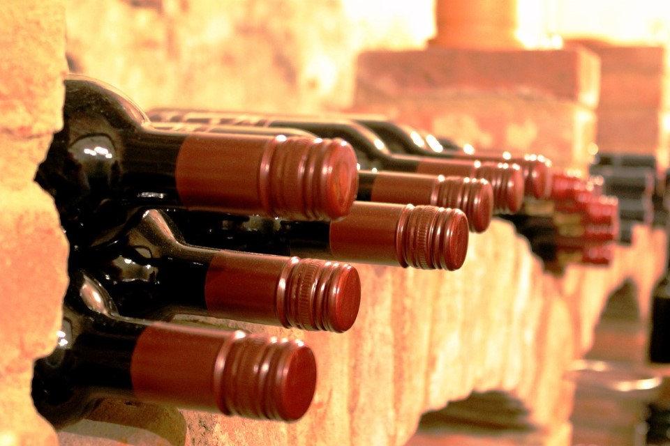 What to know before installing a wine cellar at home